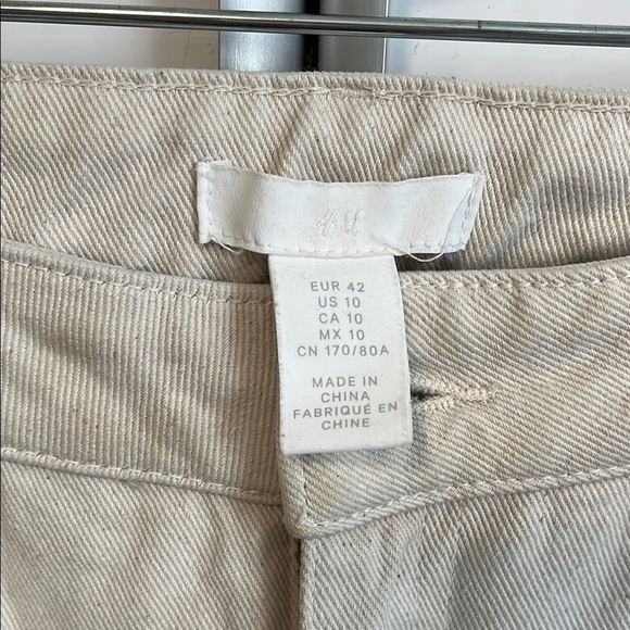 H&M Ecru Cream High Rise Denim Jeans Classic Style, Size 10 - Picture 2 of 13